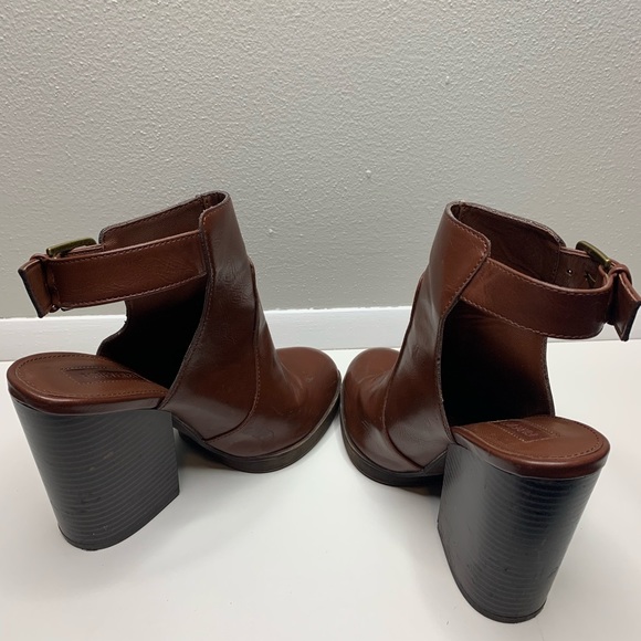 Forever 21 brown ankle strap bootie boot - Picture 6 of 6